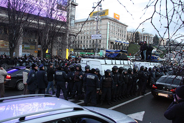 Перші сутички з спецназом МВС почалися ввечорі 29.11.13 р