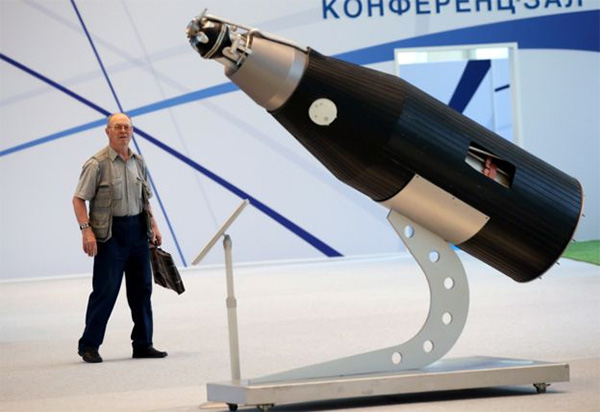 Макет ядерного реактора БЕС-5 “Бук” Макет ядерного реактора БЕС-5 “Бук”