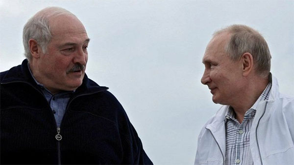 “Губернатор Північно-Західного краю Росії”. Про що говорять Лукашенко з Путіним